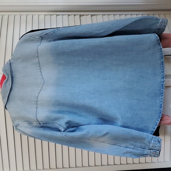 🎉Super Cute Zara Jean Shirt! - Picture 8 of 9